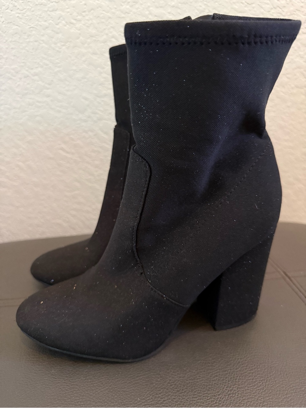 ✨Sparkles✨ Marc Fisher Black Stretch Sock Ankle Boot with Block Heel 8.5 women’s - Picture 3 of 11